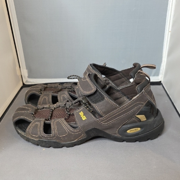 FOREBAY Teva Mens Brown and Black Sandals Size 10